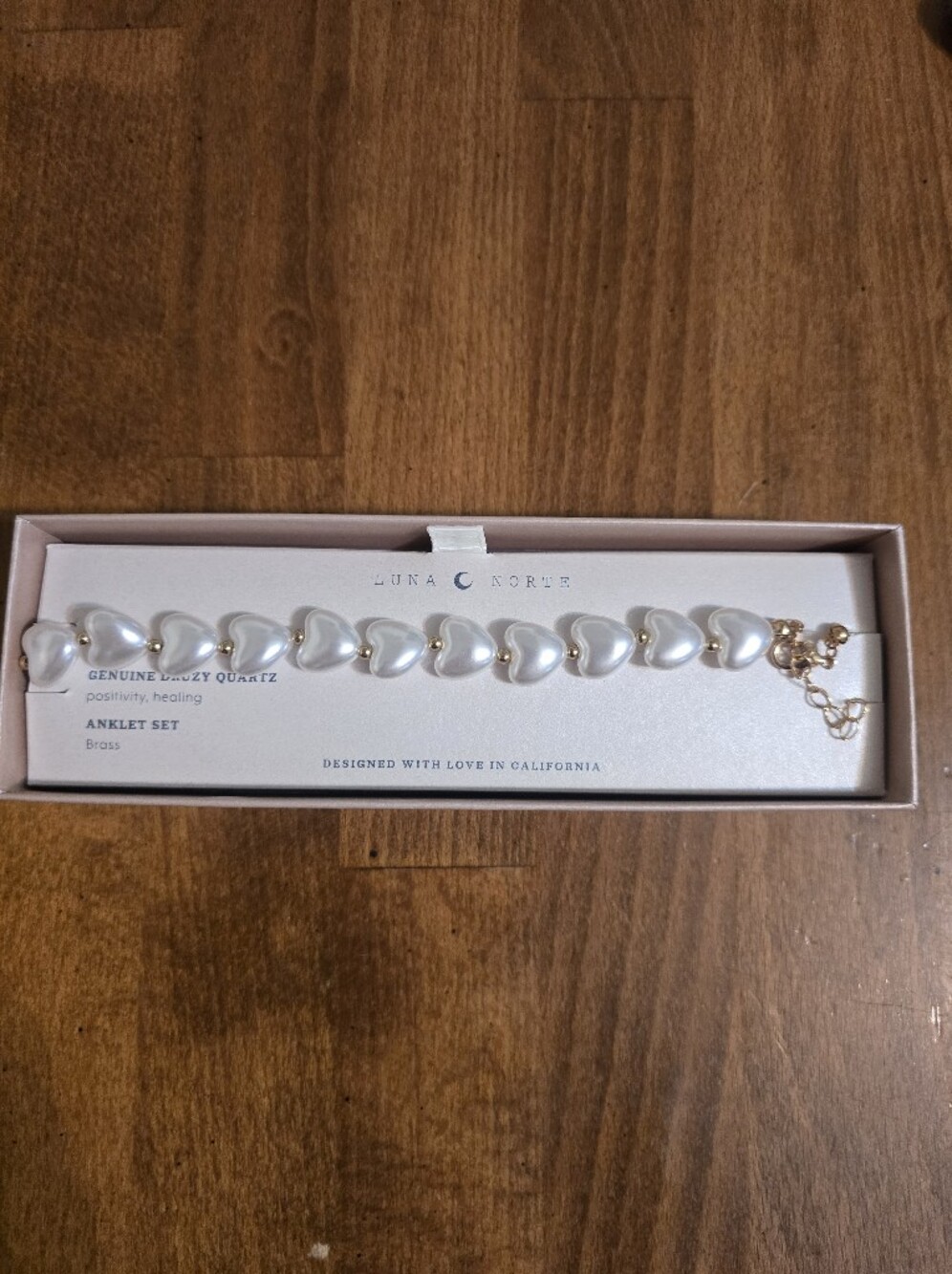 White Pearl Heart Anklet with Gold Accents